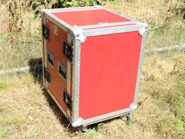 Large ABS 14u Flight Case. 52 x 80 x 64cm.