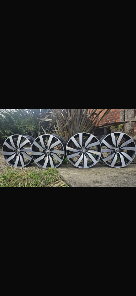 18” genuine VW Marseille alloys