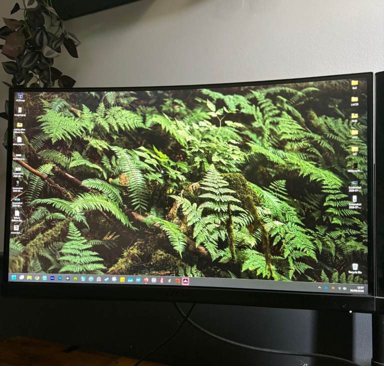 24inch MSI Curved Monitor 144Hz