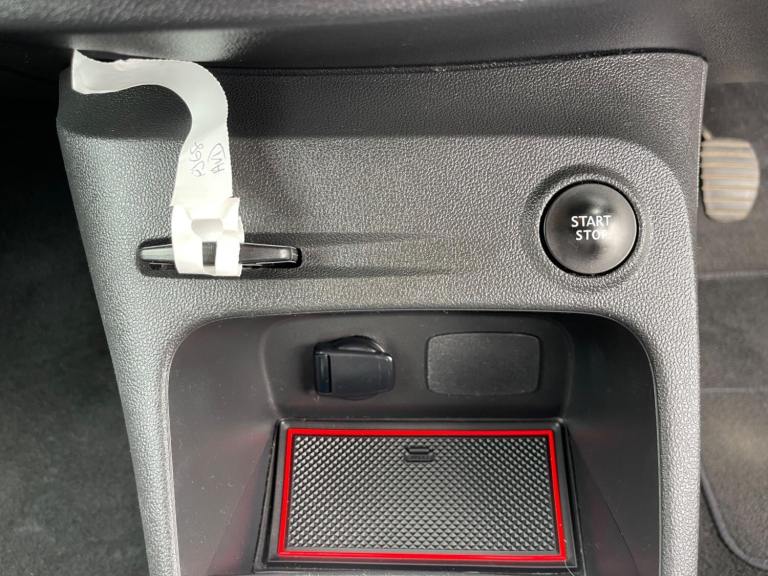 2018 Renault Captur 1.5 dCi ENERGY Iconic Euro 6 (s/s) 5dr HATCHBACK Diesel Manual