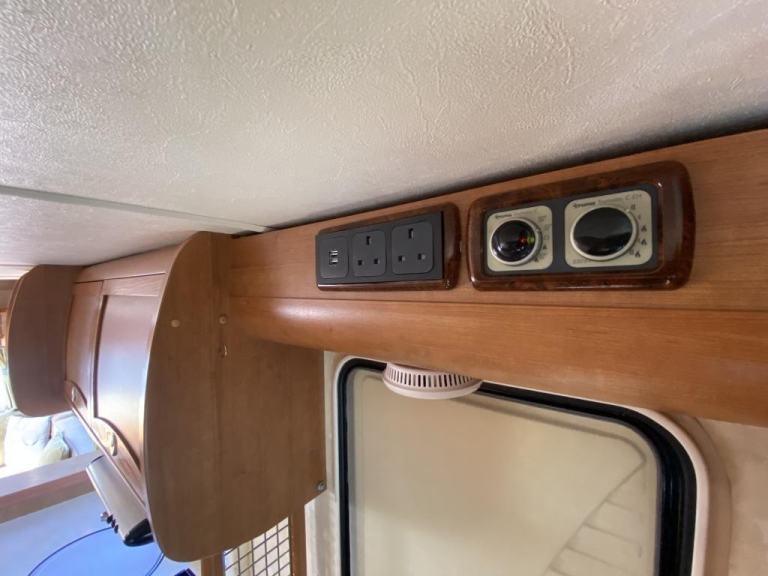 2006 (06) BESSACARR E720 2 BERTH MOTORHOME