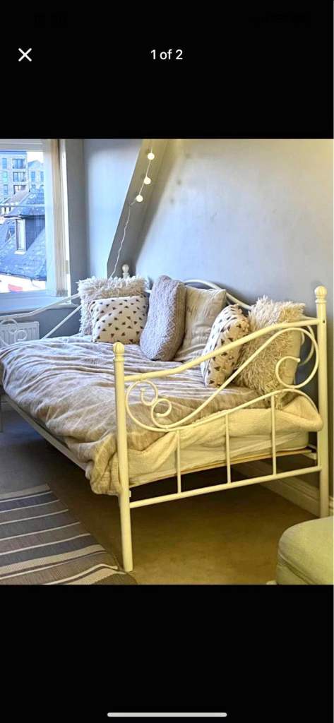 White Metal Frame Daybed - Good Condition