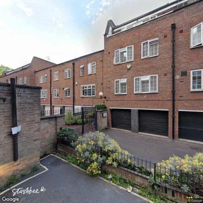 Garage to rent in London (W9) | Stashbee