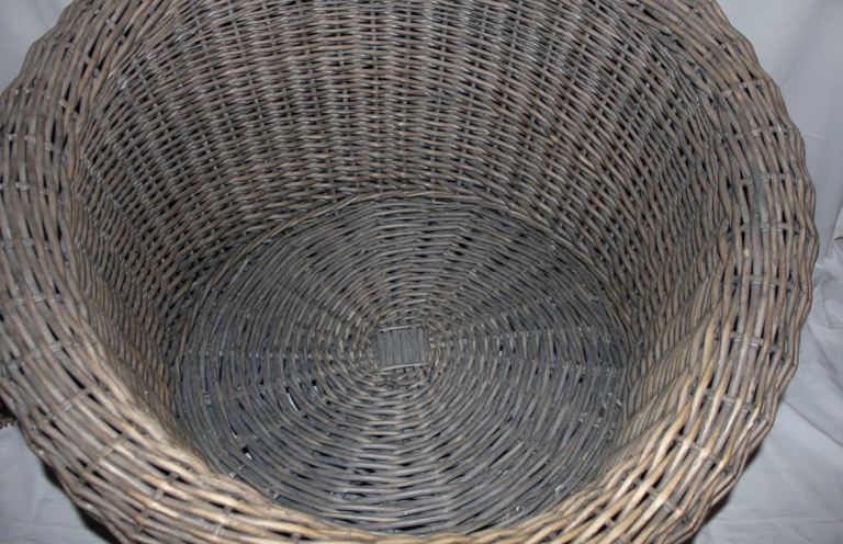 Elegant OKA Cox & Cox Dog Cat Bed Pet Basket Couch