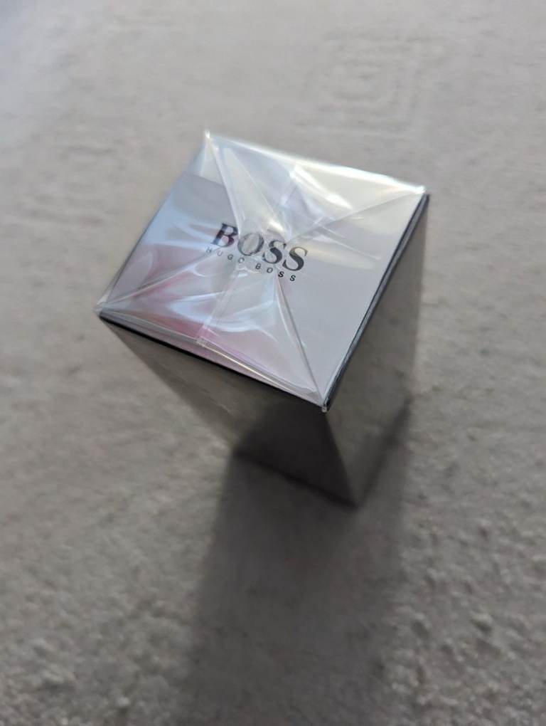 BOSS Bottled Eau de Toilette 50ml NEW unwrapped - unwanted gift