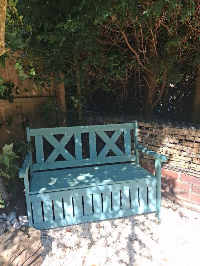 Garden Storage Bench in Green Wood – Handy Outdoor Seat