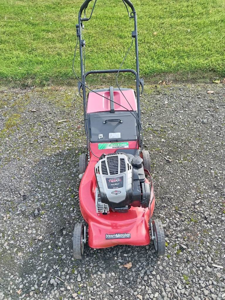 LAWN MASTERLAWNMOWER