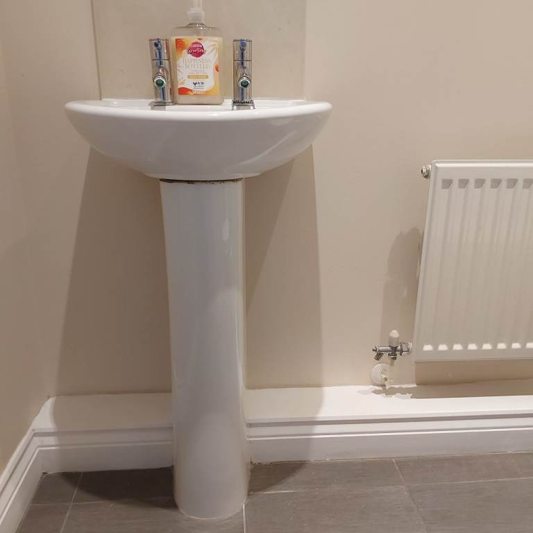 White Cloakroom Set