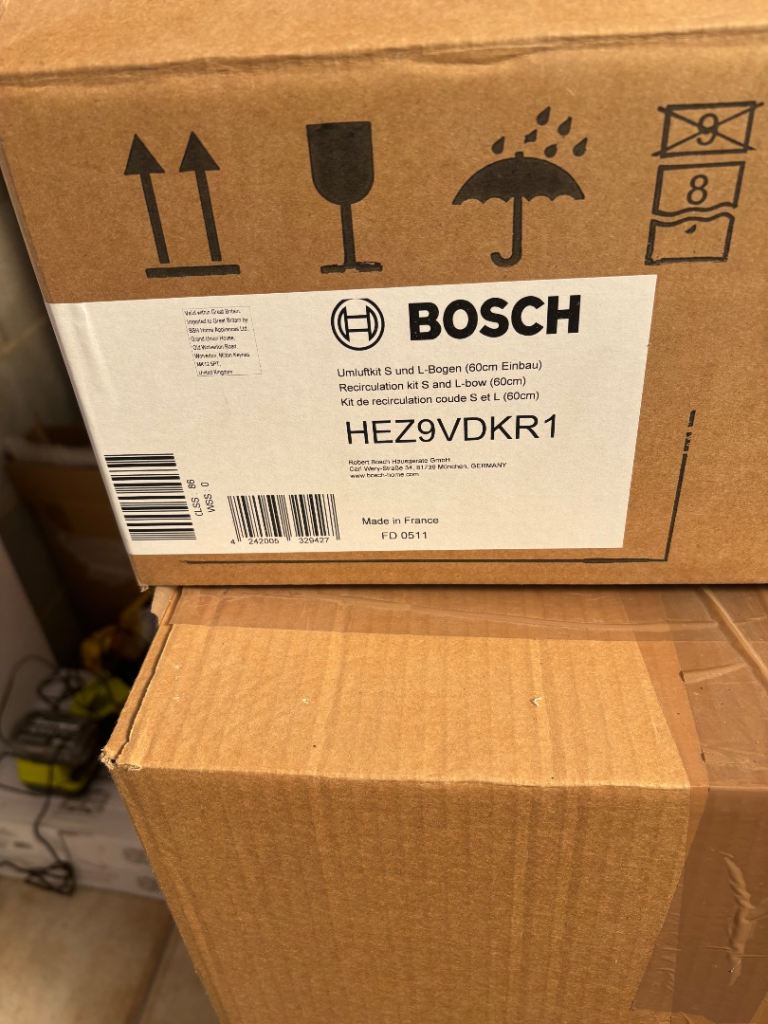Bosch HEZ9VDKR1 Ducting Kit for Cooker Hood – New in Box