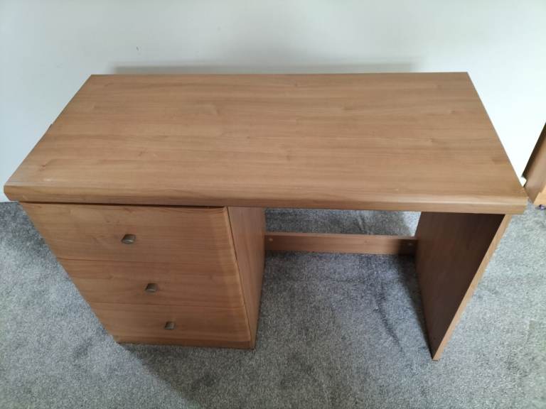 Free Desk