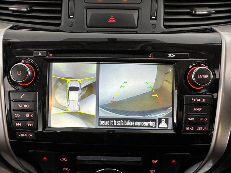 2018 Nissan Navara 2.3 dCi N-Guard Auto 4WD Euro 6 4dr PICK UP Diesel Automatic