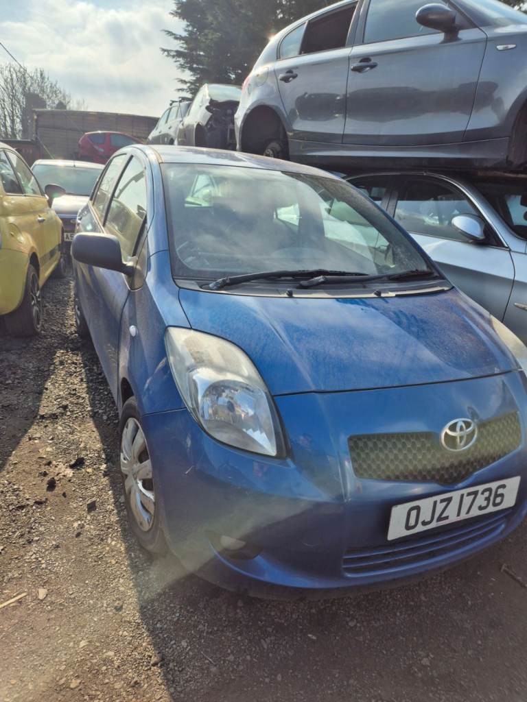 2007 TOYOTA YARIS 1.0 PETROL BREAKING FOR PARTS 