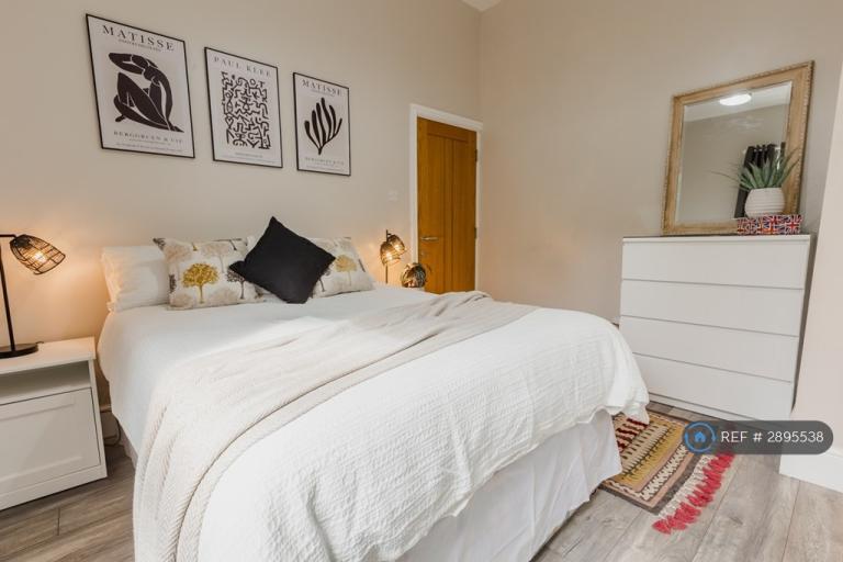 2 bedroom flat in Duesbery St, Hull, HU5 (2 bed) (#2895538)