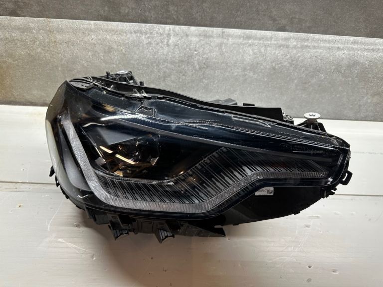 Bmw 2 series m sport 240i G42 2022 / 2023 / 2024 genuine driver side led headlight