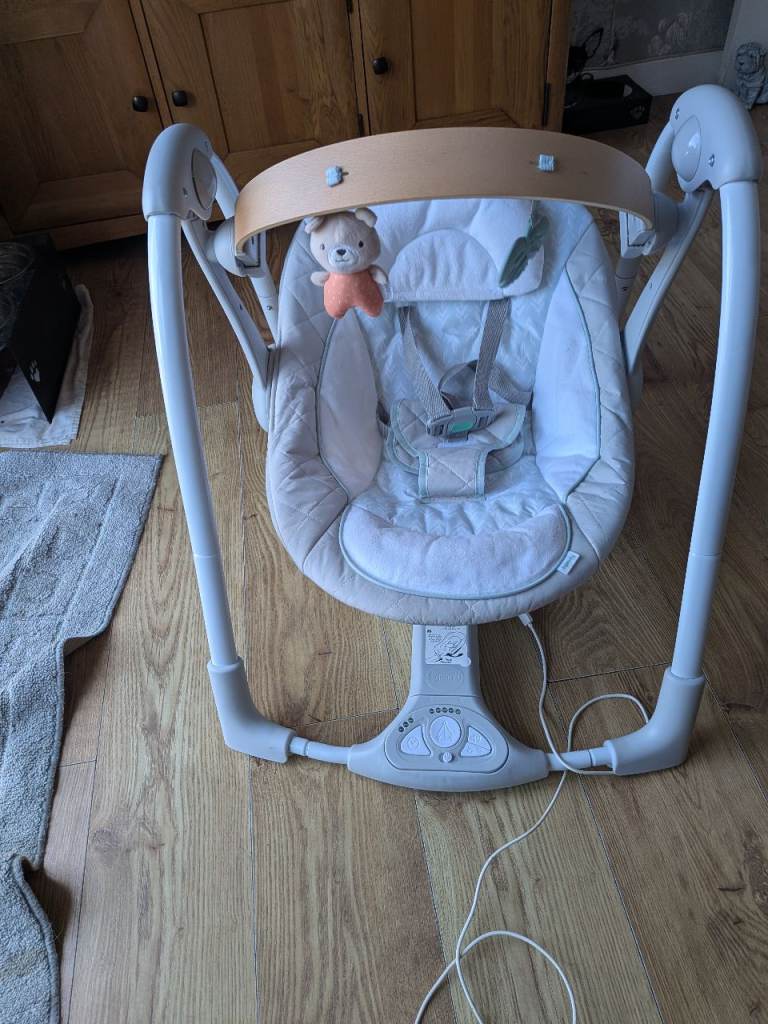 Ingenuity DreamComfort InLighten Cradling Swing - Good Condition