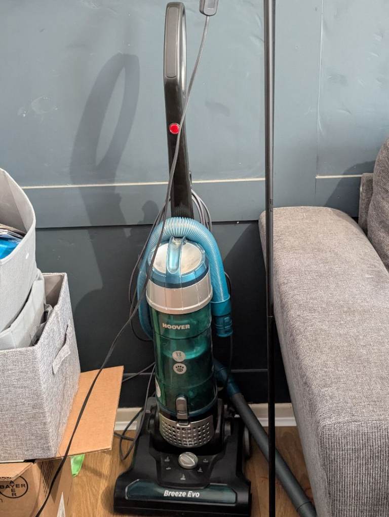Hoover Breeze Pets vacuum 