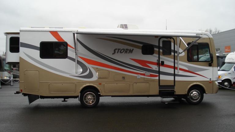 Fleetwood Storm 28F american motorhome rv  LPG AUTOMATIC 2012