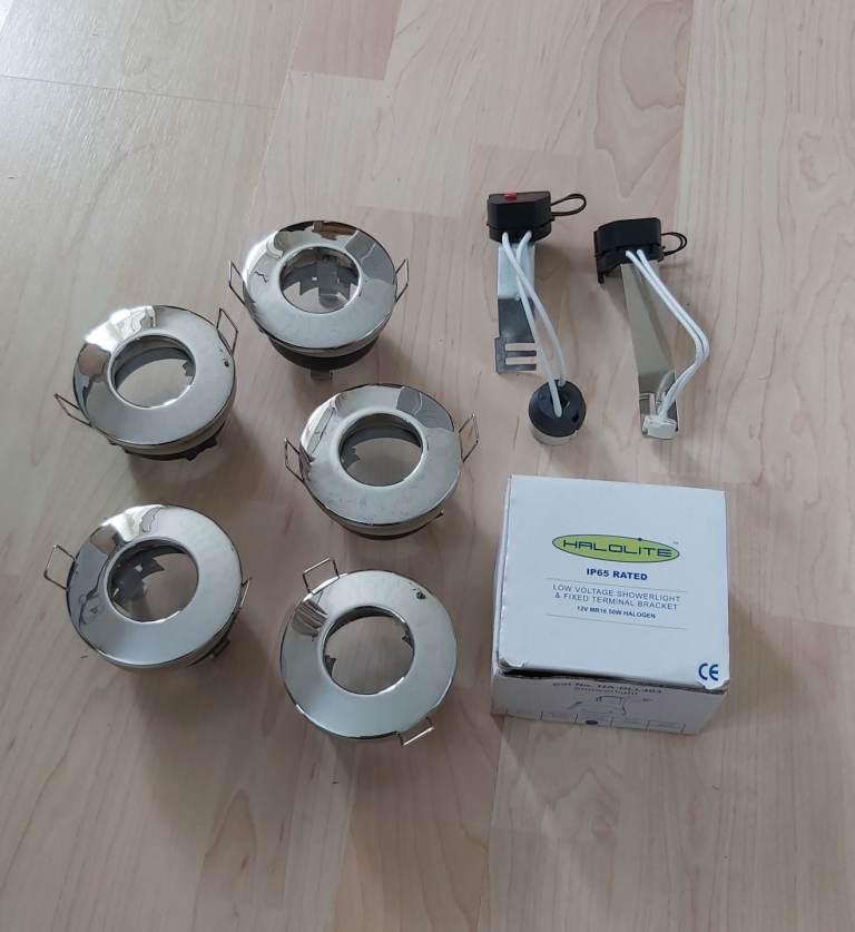 Shower Downlights ip65 rated  x5