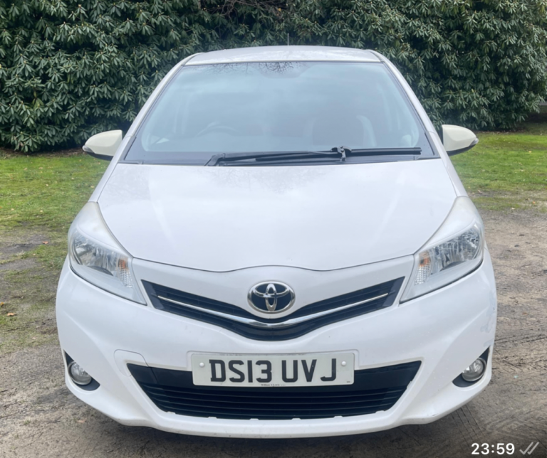Toyota, YARIS, Hatchback, 2013, Manual, 1329 (cc), 5 doors