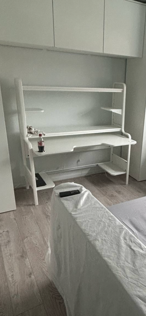 White Ikea fredde desk 
