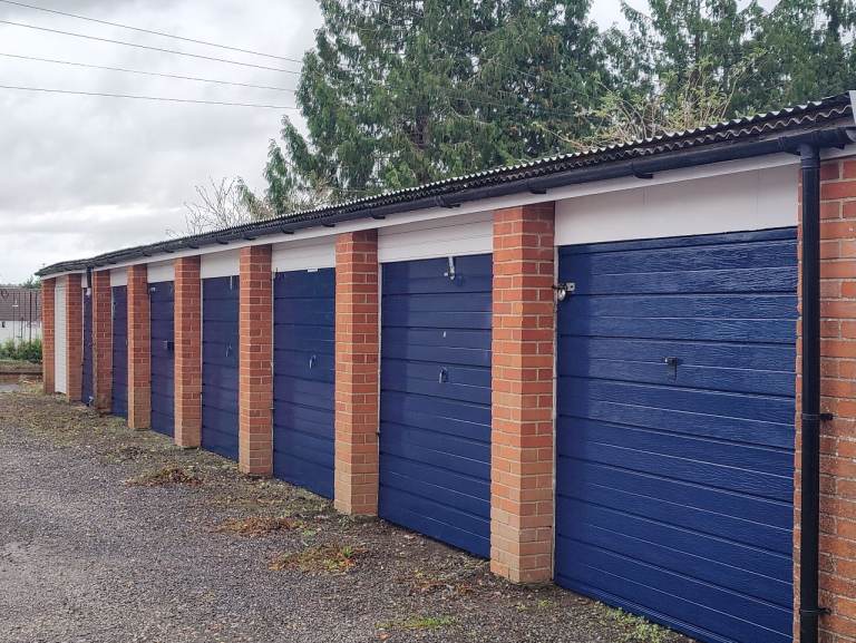 Lock Up Garage Central Yeovil Adj Alexandra Road