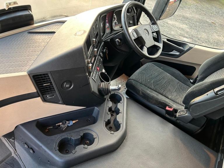 MERCEDES ACTROS 2532 *EURO 6* 26 TONNE CURTAINSIDE 2019 – BV19 JXK