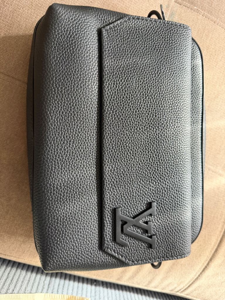 Louis Vuitton Black Leather Crossbody Bag – Good Condition