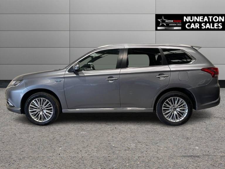 2018 Mitsubishi Outlander 2.4h TwinMotor 13.8kWh 5hs SUV 5dr Petrol Plug-in Hybrid CVT 4WD Euro 6...