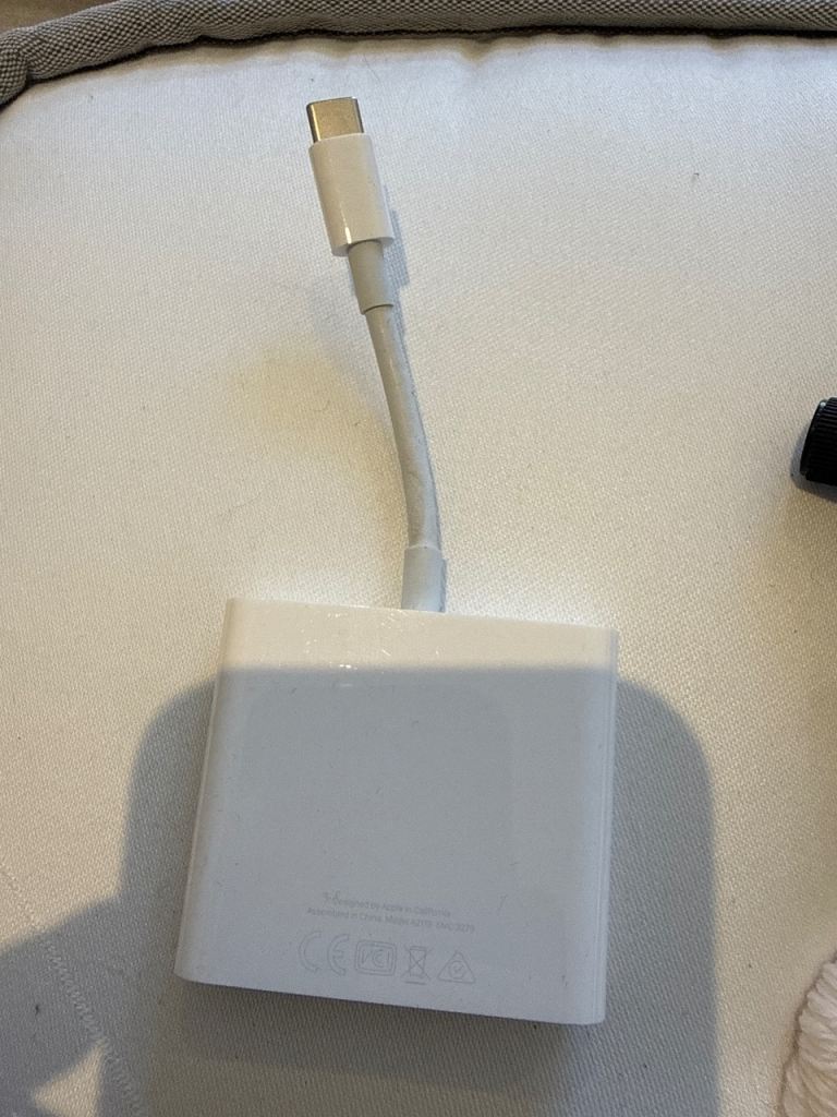 Apple USB-C to USB Adapter – White, Good Condition