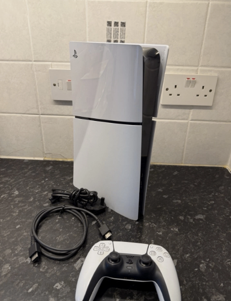 Sony PlayStation 5 PS5 Slim DIGITAL PS5 Console + Controller