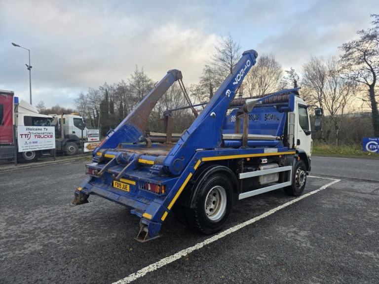 2019 DAF LF 230 18 TON GROSS 4X2 with Hyvalift Skip Gear