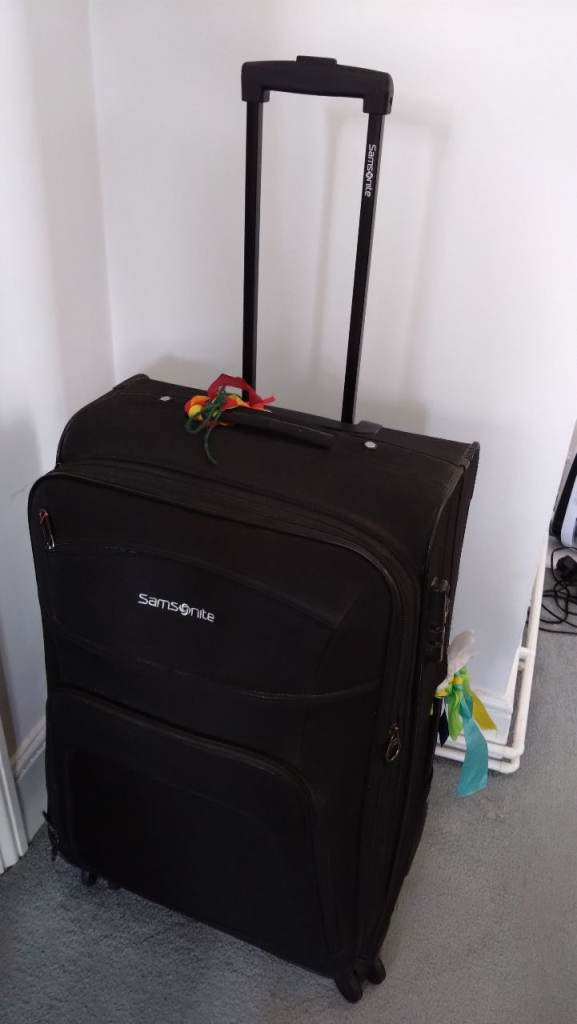 Samsonite Black Suitcase Medium Size
