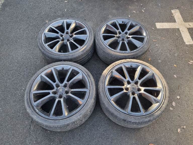 Vauxhall Astra H VXR 19 Inch Alloy Wheels 