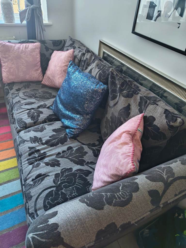 Large 3 seater and large cuddle chair FREE first come gets it as been put out of front of property0