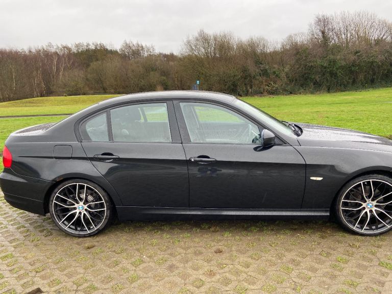 BMW, 3 SERIES, Saloon, 2010, Manual, 1995 (cc), 4 doors