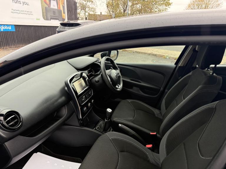 2017 Renault Clio 1.2 16V Dynamique Nav 5dr HATCHBACK Petrol Manual
