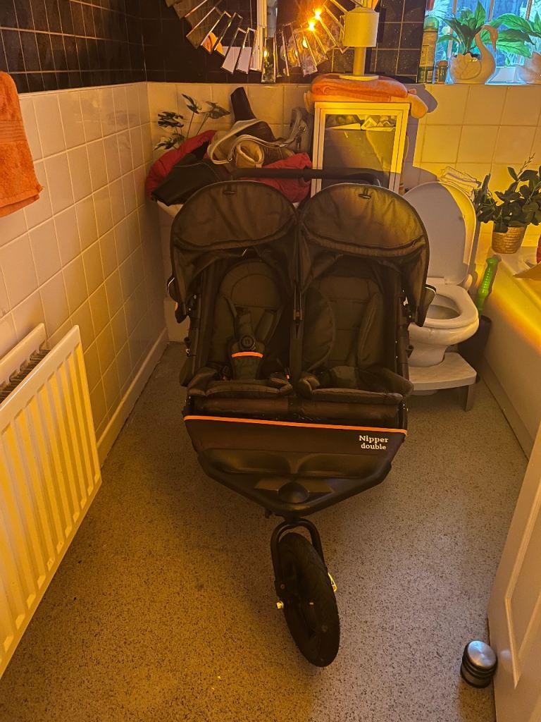 Outnabout nipper v5 in sycamore green happy to post 