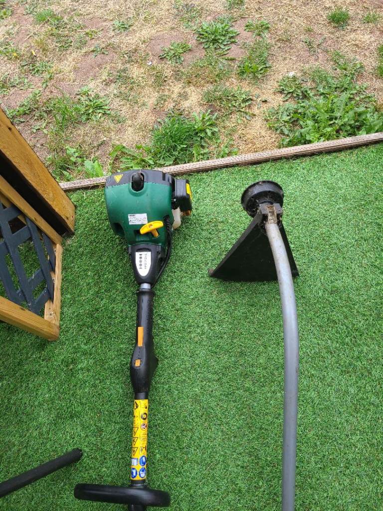 Petrol Grass Trimmer / Strimmer – Good Condition