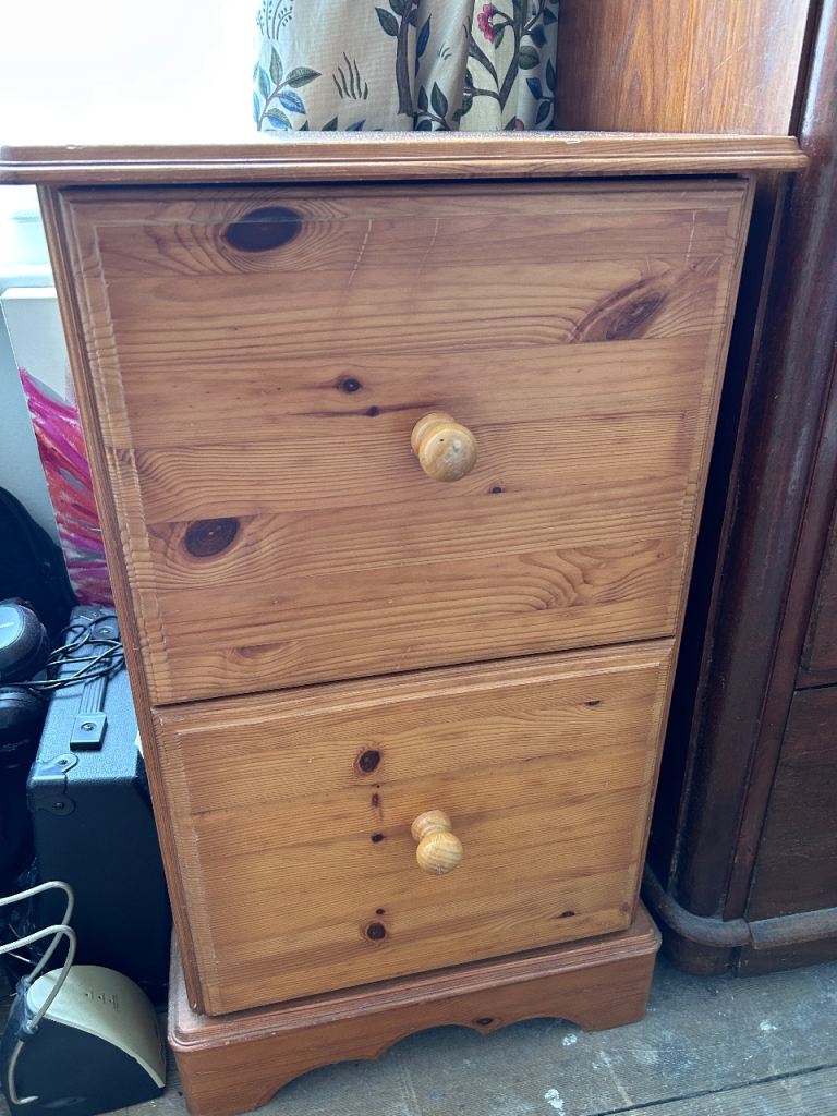 Quality pine 2 drawer filing cabinet