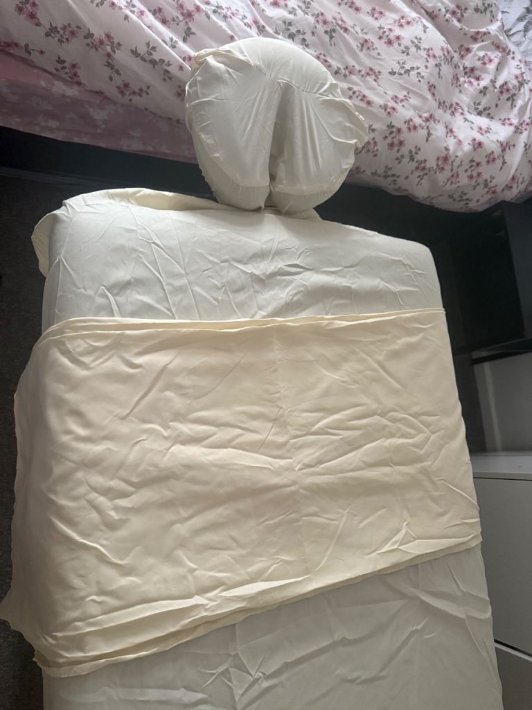 Best Massage in Town with Ivy