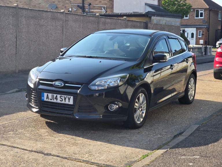 2014 Ford Focus Titanium Navigator, Manual, Hatchback, 998 (cc), 5 doors