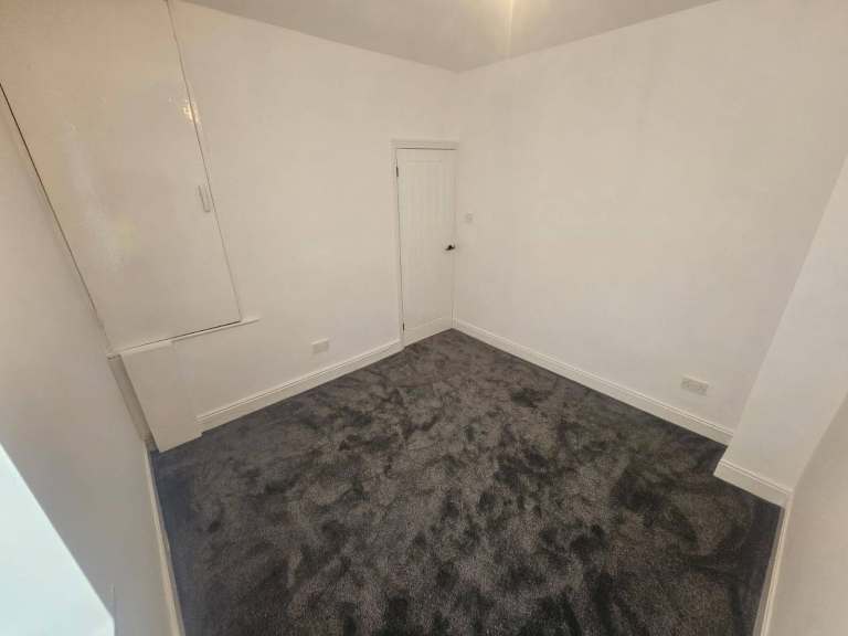 2 bedroom house for rent 