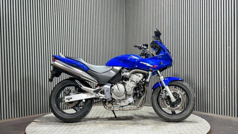 Honda CB 600 2001 ONLY 15K MOT OCTOBER 2027 VERY CLEAN 600CC