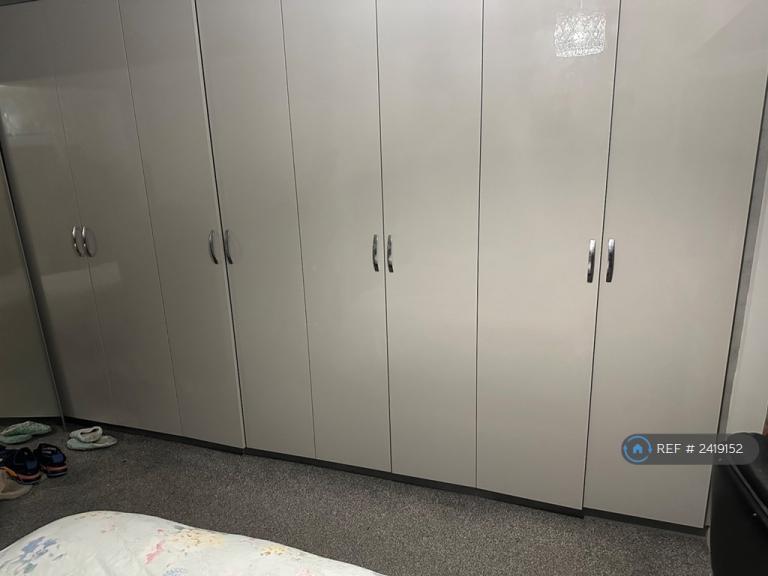 4 bedroom house in St Barnabas Street, Middlesbrough, TS5 (4 bed) (#2419152)