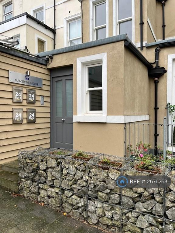 2 bedroom flat in Manstone House, Folkestone, CT20 (2 bed) (#2676268)