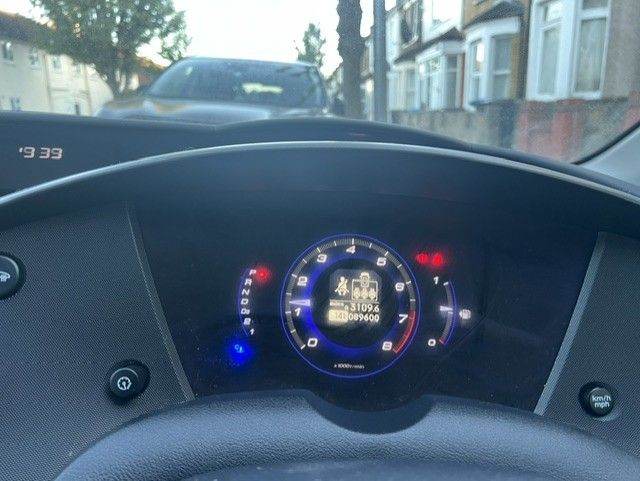 Automatic petrol car