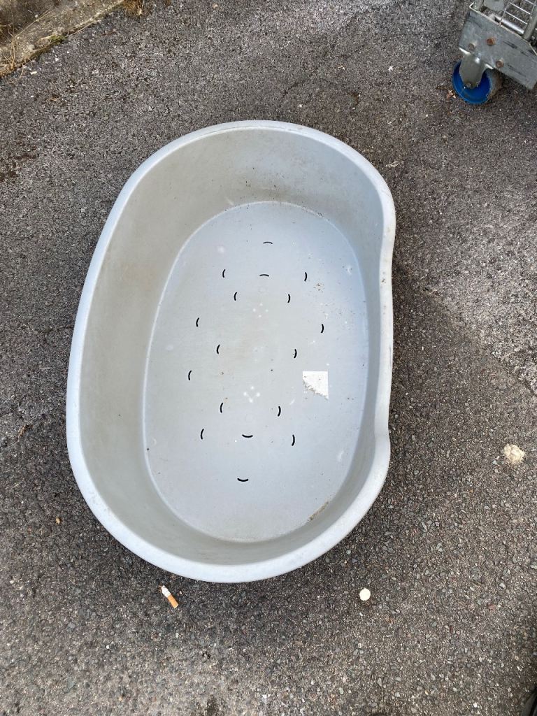 Large dog bed plastic Free to good home