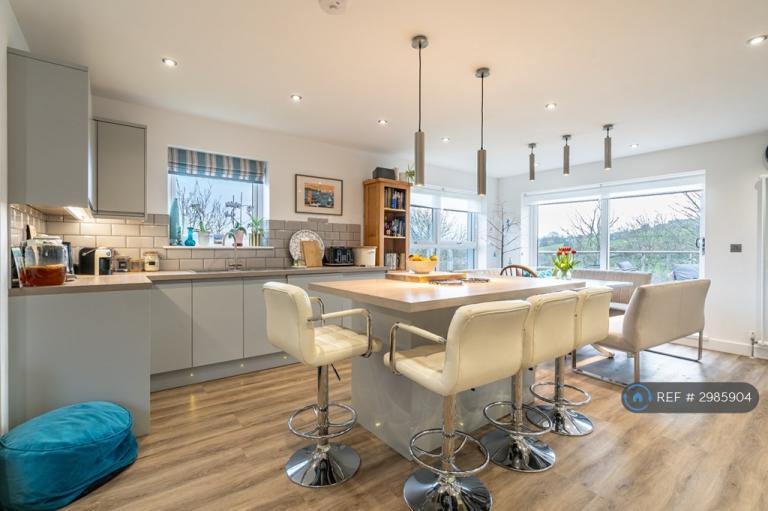 5 bedroom house in Polsethow, Penryn, TR10 (5 bed) (#2985904)
