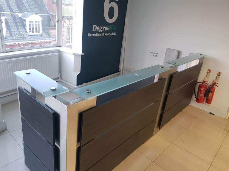USED PREOWNED SECOND HAND RECEPTION TABLE OFFICE DESK