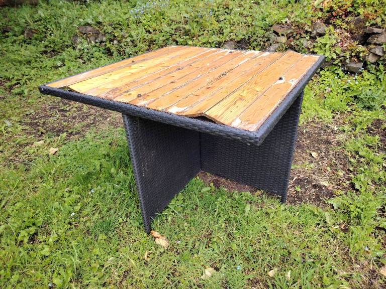 Rattan garden patio table wood slat top project
